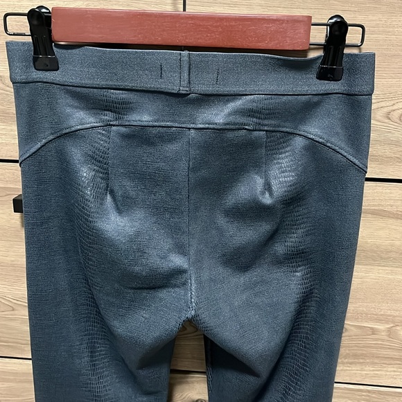 David Lerner Snake Embossed Coated Leggings M Black - Picture 5 of 7